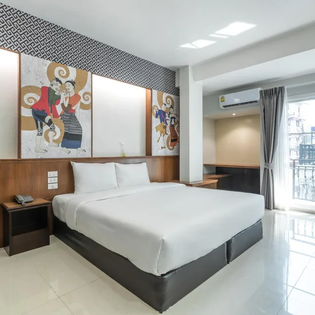 Deluxe, King Bed, COZYTEL CHIANGMAI 1/10