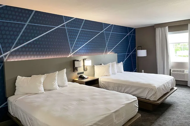 Standard, 2 Queen Beds, Comfort Inn Pensacola Near NAS Corry Station 5/8