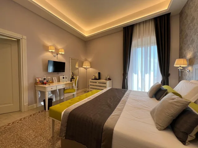 جناح تنفيذي، San Gemini Palace 3/7