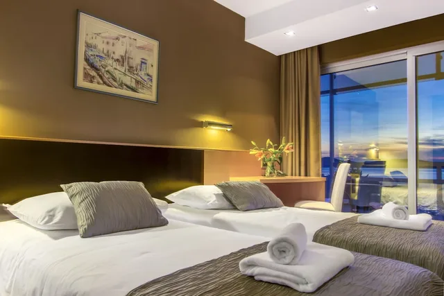 Junior Suite, Double and Twin Beds, Sea View, Hotel Imperial Vodice 3/5