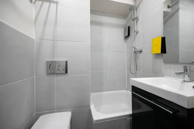 Studio, Apartment, 1 Double and 1 Single Bed, Staycity Aparthotels Gare De L Est 2/2