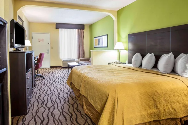 غرفة بسرير كينج، Quality Inn & Suites Aiken 3/3