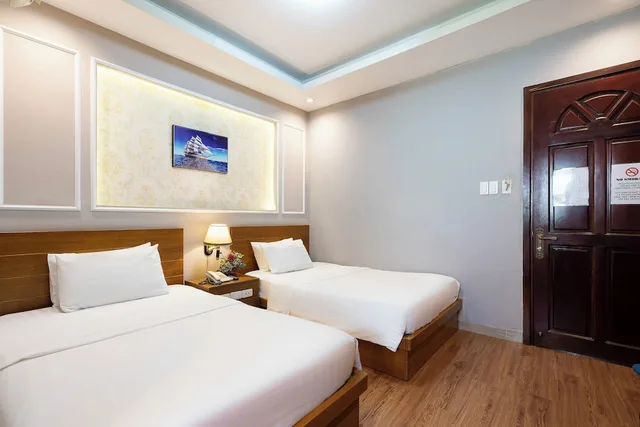غرفة ديلوكس بسرير مزدوج أو سريرين منفصلين، Lucky Star Hotel 266 De Tham 1/10