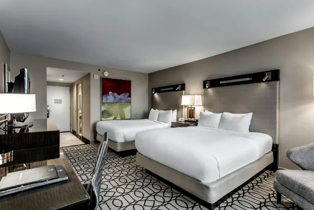 Room, 2 Queen Beds, Easton View، Hilton Columbus At Easton 1/2