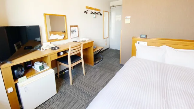 Semi Room, Semi Double Bed، Hotel Route-Inn Yokkaichi 2/9