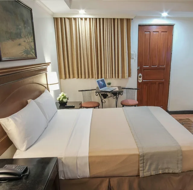 غرفة ديلوكس بسرير كوين، Fersal Hotel P Tuazon Cubao 8/10