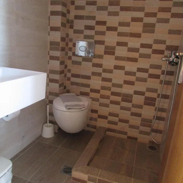 1 Bedroom, Apartment, Sevi Apartments 7/10