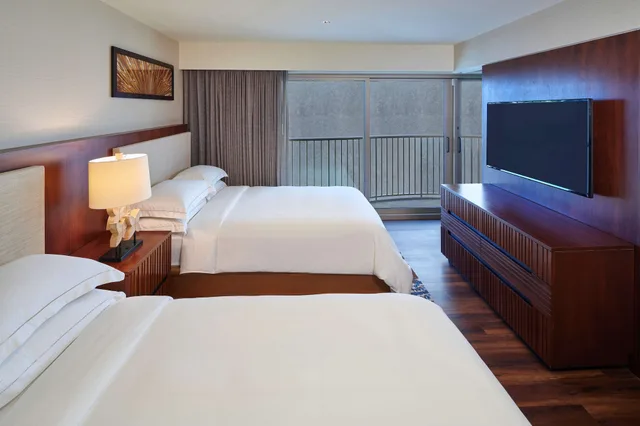 جناح بريميير بسريرين مزدوجين بغرفة نوم واحدة لذوي الإعاقة، Hokulani Waikiki By Hilton Grand Vacations 3/6