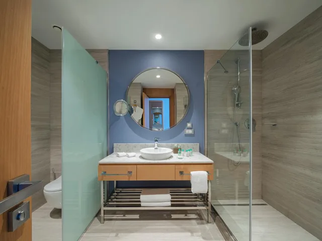 غرفة قياسية بسرير كينج بإطلالة على المتنزه، Rixos Premium Dubrovnik 6/6
