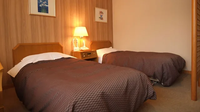 Business, Twin Beds, Nikko Senhime Monogatari 2/3