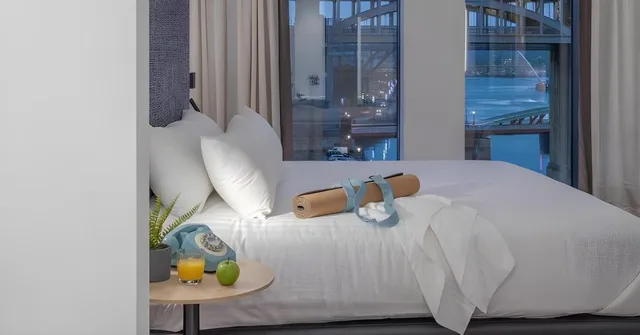Connecting, Town House, Suite, King Bed، INNSIDE Newcastle 6/7