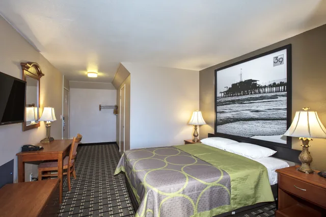 غرفة قياسية بسرير كوين، Hotel 39 Westminster 2/2