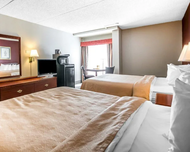 غرفة قياسية بسريرين كوين، Quality Inn & Suites Elizabethtown 1/2