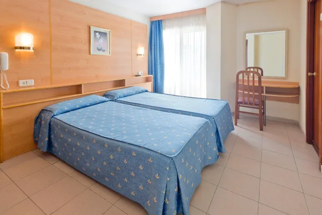 Room, Double Bed, with Extra Bed, htop Summer Sun 4/8
