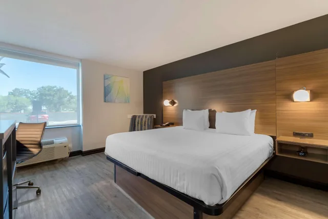 Atrium, King Bed, Accessible، Best Western Corpus Christi Airport Hotel 1/3