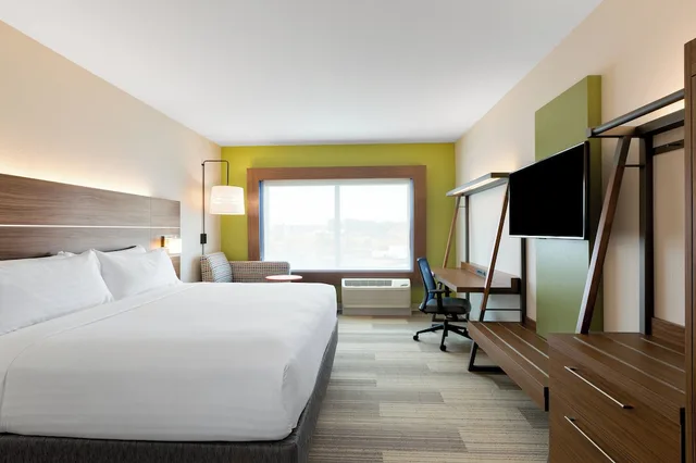 جناح بسرير كينج مع أريكة، Holiday Inn Express Suites Prosser Yakima Valley Wine 1/4