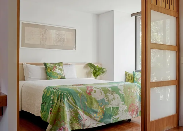 Rainforest, Resort, Suite, King Bed, Sofa، Crystalbrook Byron 1/2