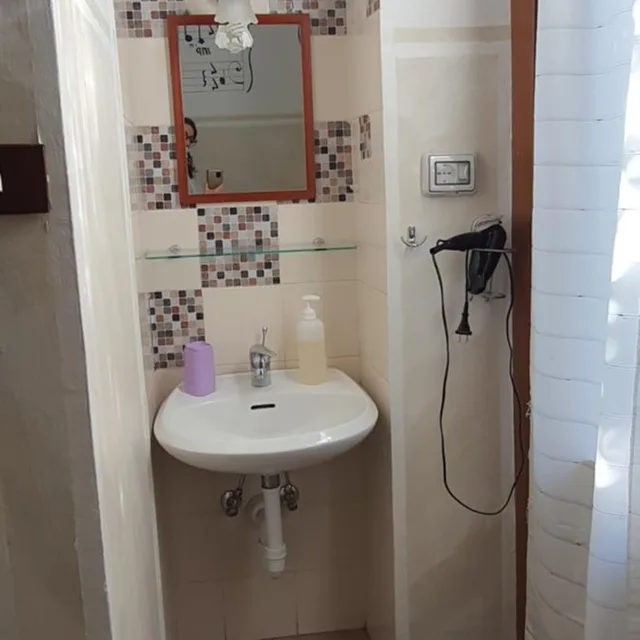 غرفة مفردة، Hotel Avalon 4/11