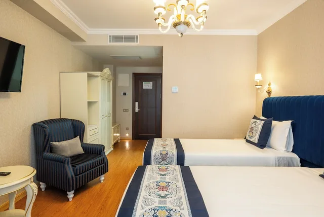 Standard Twin room Back View، Panorama Lisi Grand Hotel 5/6