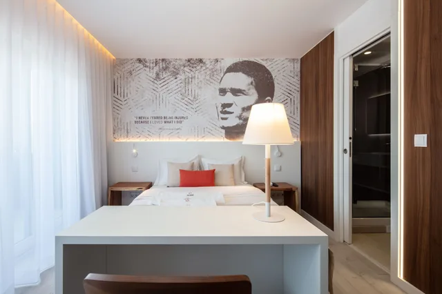 غرفة قياسية ثلاثية بسرير مزدوج وسرير فردي، The ICONS Lisbon Central Hotel 4/6