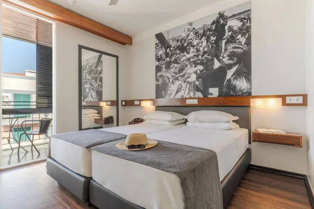 Classic, Double Bed, Balcony, The Editory Garden Carmo Funchal 6/10