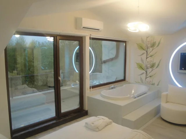 جناح شهر العسل، Lale Boutique Hotel 3/3