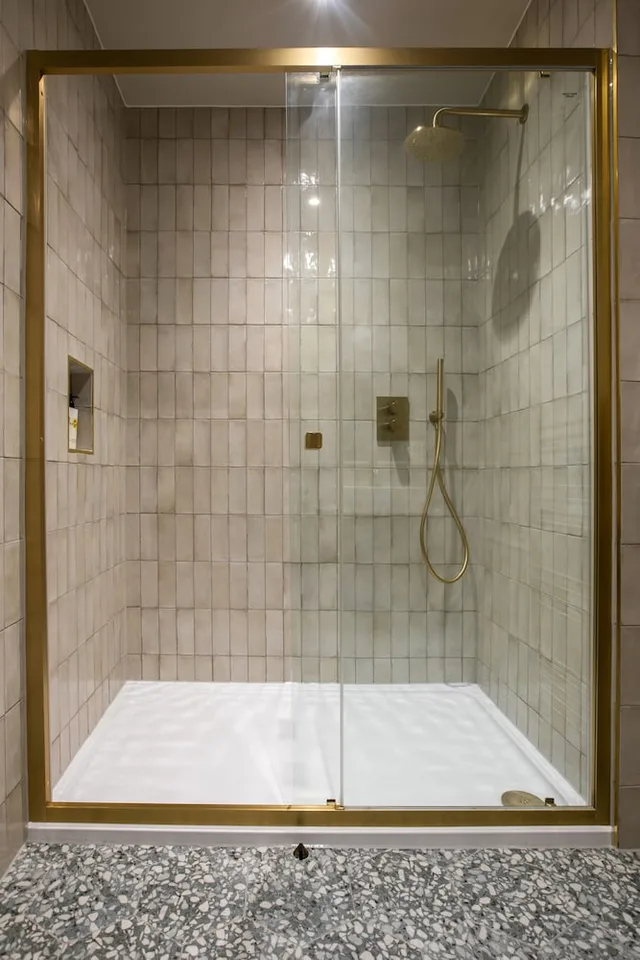 غرفة سوبيريور بسرير كوين، Worplesdon Place Hotel 5/5
