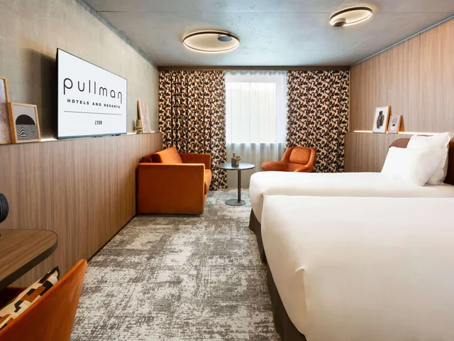 غرفة متصلة عائلية بسريرين كينج مع أريكة، Pullman Lyon 10/10