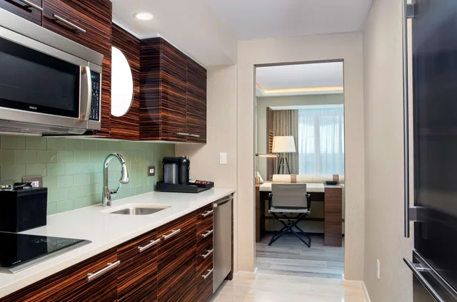 1 Bedroom, Suite, 2 Queen Beds, Ocean Front, Conrad Fort Lauderdale Beach 7/7