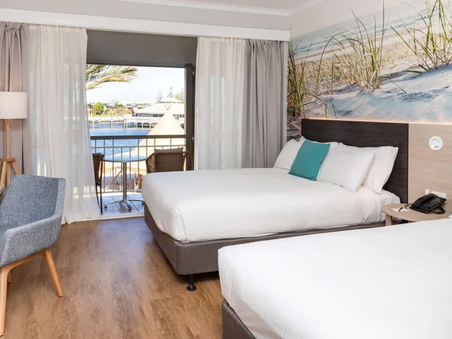 غرفة كلاسيكية بسرير كينج بإطلالة على الحديقة، Novotel Sunshine Coast Resort 4/10