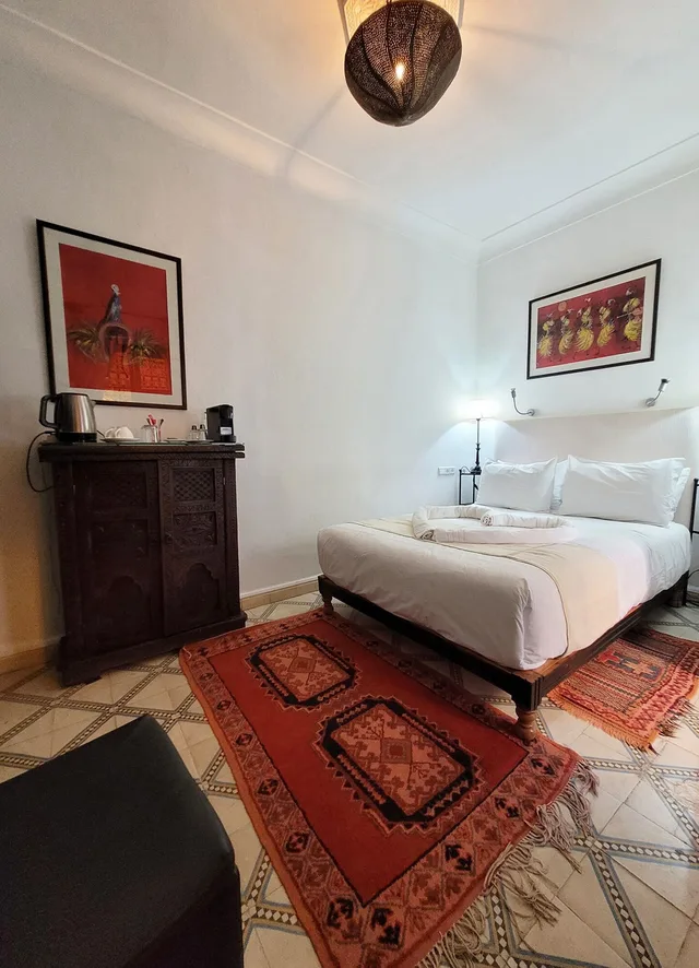 غرفة قياسية بسرير كوين، Riad Dar Khmissa 1/10