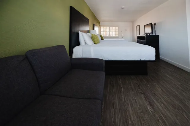 غرفة بسرير كينج، Old Town Western Inn & Suites 1/1