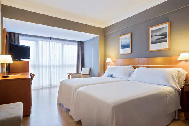 غرفة قياسية بسرير مزدوج أو سريرين منفصلين، Hotel San Sebastian Orly, Affiliated by Melia 5/10