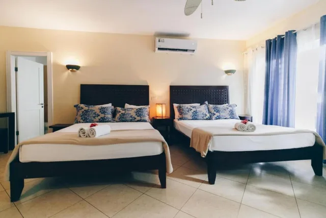 Deluxe, 2 Queen Beds, Partial Ocean View, Balcony, Hotel Santa Teresa 3/10