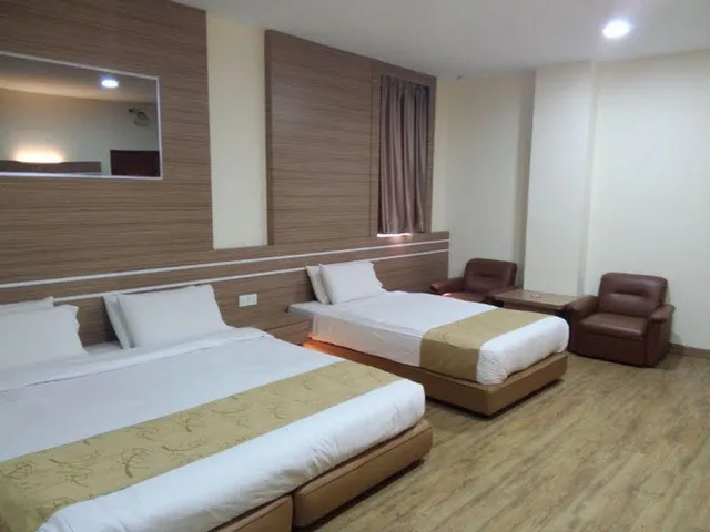 غرفة عائلية للمدخنين، Holiday Hotel Batam 1/2