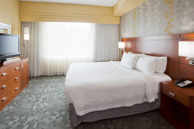 غرفة بسريرين كوين، Courtyard by Marriott Minneapolis Maple Grove/Arbor Lakes 6/10