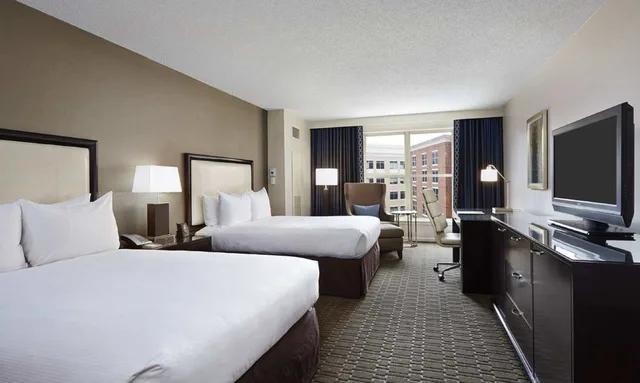غرفة ديلوكس بسريرين مزدوجين، Hilton Alexandria Old Town 2/10