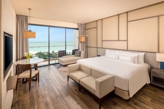 غرفة ديلوكس بسريرين منفصلين بإطلالة على البحر، Melia Ho Tram Beach Resort 1/7