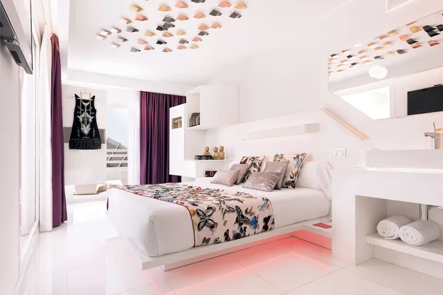 Backstage, Suite, King Bed، Ushuaia Ibiza Beach Hotel - Adults Only 1/2