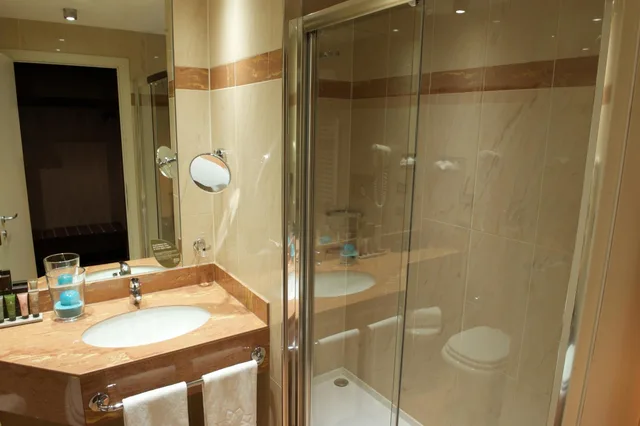 جناح، Winter Garden Hotel 4/5