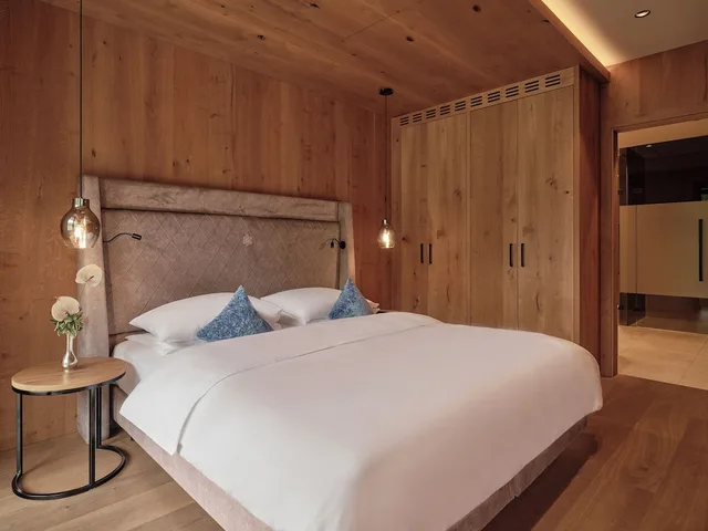 Top, Superior, Suite, 2 King Beds, Sofa، DAS EDELWEISS Salzburg Mountain Resort 2/8