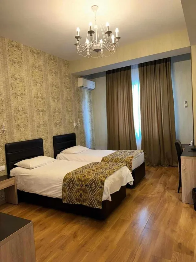 غرفة رباعية بشرفة، Hotel Diamond Dat Exx Company 1/3