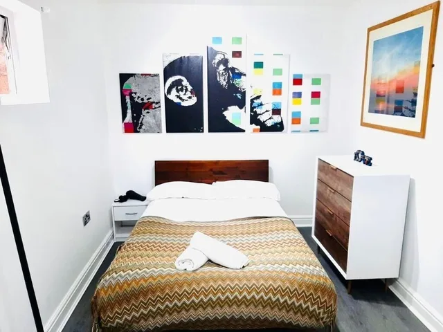Garden, Flat, Apartment, 1 Single and 2 Double Beds, Kitchen، The Melville Hotel 1/5