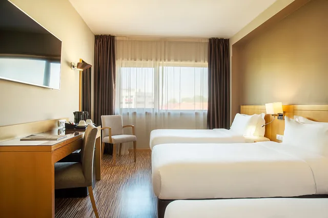 غرفة سوبيريور ثلاثية، Hf Tuela Porto Hotel 2/5