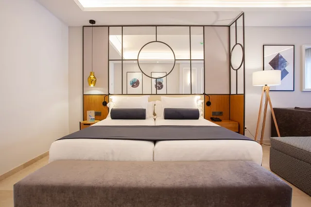 جناح جونيور بإطلالة على المسبح مفردة بسريرين منفصلين، Grupotel Playa De Palma Suites And Spa 2/3