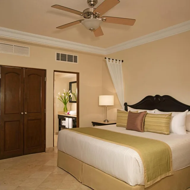 1 Bedroom, Swim Out, Suite, King Bed, Pool View، Dreams Los Cabos Suites Golf Resort And Spa 1/2