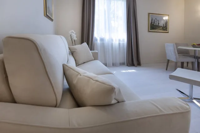 Superior, Suite, House, Double Bed, Partial Lake View، Park Hotel Imperial Centro Tao Natural Medical Spa 9/10
