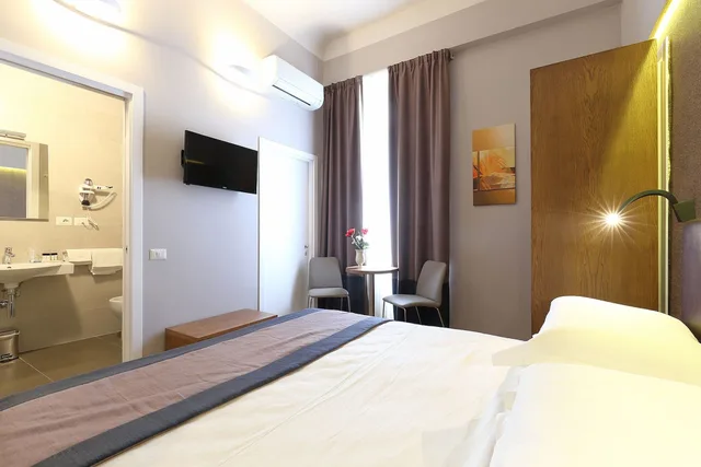 غرفة قياسية بسرير كوين، Antico Centro Suites 5/10