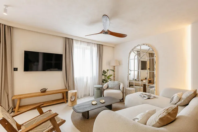 جناح جونيور بإطلالة على البحر بشرفة في الملحق، Casa Del Mare Mediterraneo 2/6