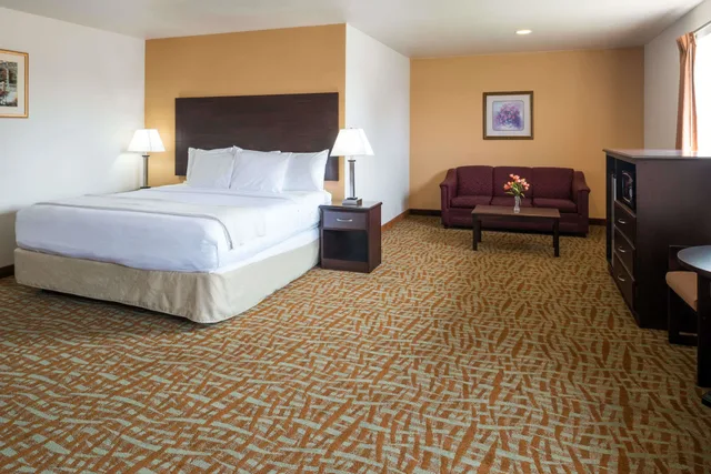 جناح استوديو بسرير كينج لذوي الإعاقة، Days Inn & Suites By Wyndham Spokane Airport Airway Heights 2/10